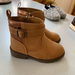 Girl boots size 7